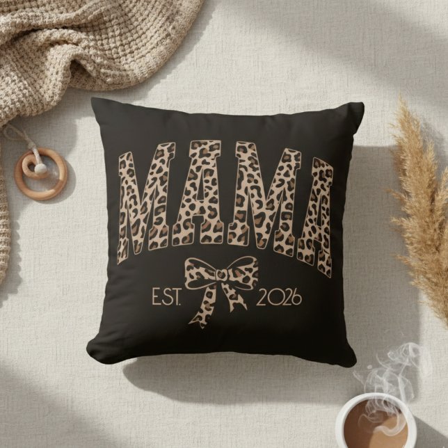 Coussin Mama Varsity Léopard Gras Féminin Décor (Créateur téléchargé)