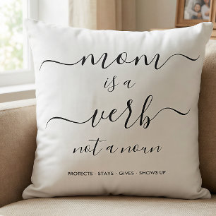 Coussin Maman en écriture noire est un verbe Cadeau souven