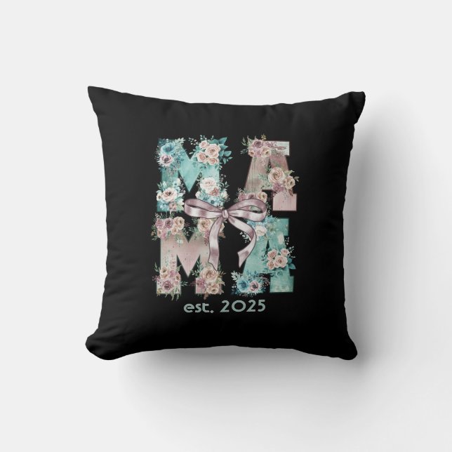 Coussin Maman Est. Typographie florale Boho 2025 (Recto)
