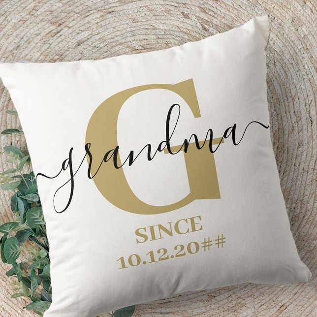 Coussin Maman Monogramme Écriture Élégante Ocres Discrète (Créateur téléchargé)