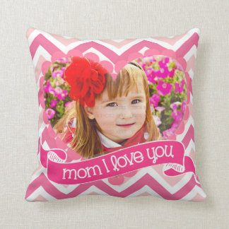 Coussin Maman rose moderne de Chevron je t'aime - photo