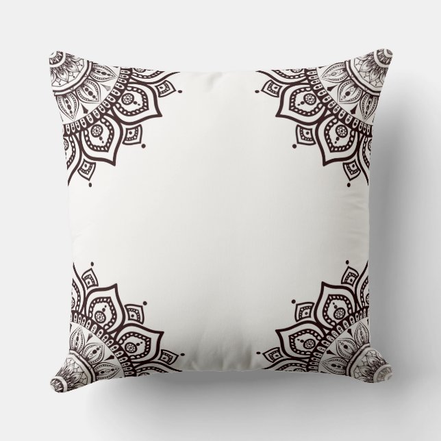 Coussin mandala bohème jeté sur l'oreiller (Verso)