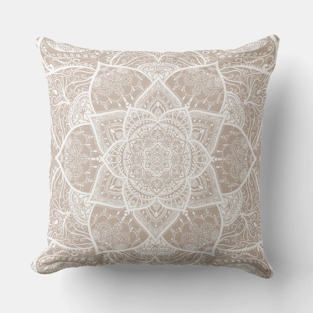 Coussin Mandala Brown clair et blanc - Loergann en laine (Recto)