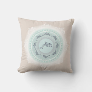 Coussin Mandala dauphins bleu pâle taupe côtier