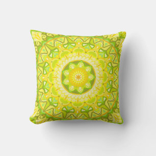 Coussin Mandala de printemps vert jaune floral bohème