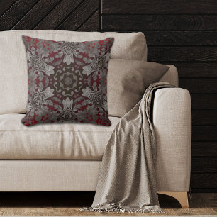 Coussin mandala gothique de renaissance métallique rouge e