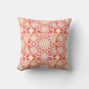 Coussin Mandala motif, corail rouge, rose, or