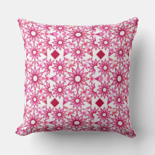 Coussin Mandala motif dans les tons roses, marron