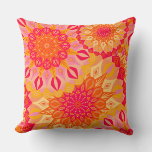Coussin Mandala superposé orange rose jaune