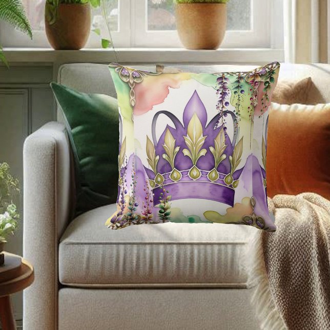 Coussin Mardi Gras Couronne violette Vert & Or Aquarelle (Mardi Gras Purple Crown Green & Gold Watercolor Throw Pillow)