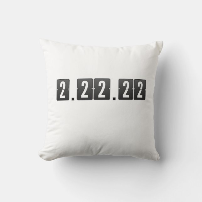 Coussin Mardi Twosday Février 2-22-22 Prof de Maths (Recto)