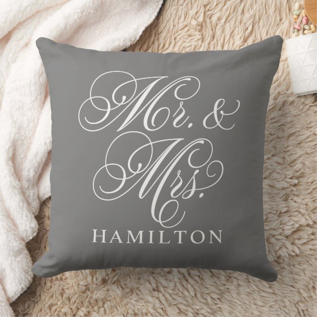 Coussin Mariage élégant Charcoal Monsieur et Madame Script (Couverture)