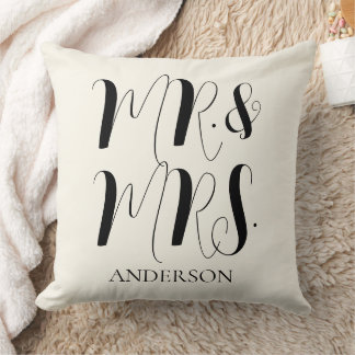 Coussin Mariage Moderne Cream Mr et Mrs Script
