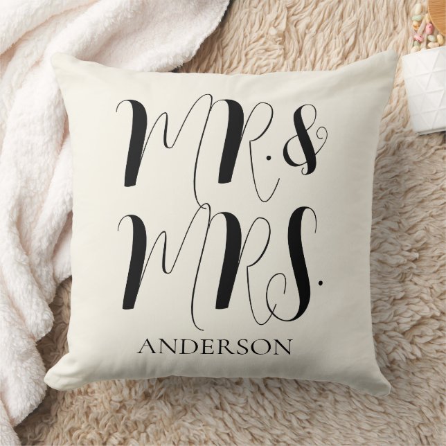 Coussin Mariage Moderne Cream Mr et Mrs Script  (Couverture)
