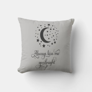 Coussin Mariage personnalisé Embrasse-moi toujours pour la