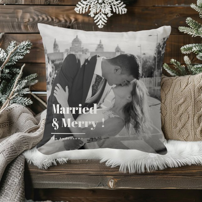 Coussin Marié & Joyeux | Élégant Mariage noir et blanc (Créateur téléchargé)
