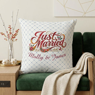 Coussin Mariés à peine vêtus de carreaux verts et de point