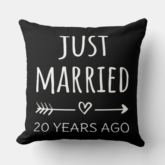 Coussin Mariés depuis seulement 20 ans (Recto)