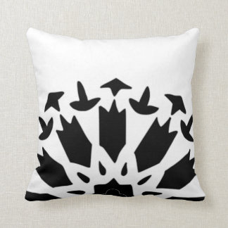 Coussin Marocain moderne noir et blanc Abstrait