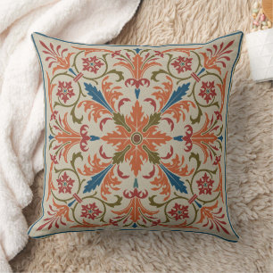 Coussin Médaillon de renouveau gothique "Elaine"