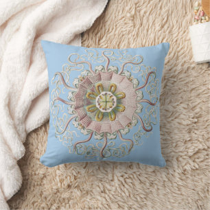 Coussin Méduse rose nautique d'Ernst Haeckel