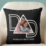 Coussin Meilleur papa photo personnalisée Fête des pères n<br><div class="desc">Le meilleur Coussin photo papa du monde est décoré du mot DAD en typographie blanche sur un arrière - plan noir. Facilement personnalisable avec votre photo. Fait un cadeau de Fête des pères parfait.</div>