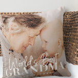 Coussin Meilleure grand-mère du monde depuis 20XX Photo si<br><div class="desc">Ce design simple et moderne est composé d'une typographie serif et cursive et d'ajouter une photo personnalisée</div>