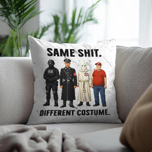 Coussin Même Costume Différent