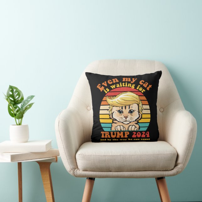 Coussin Même mon chat attend Trump 2024 Vêtements (Chaise)