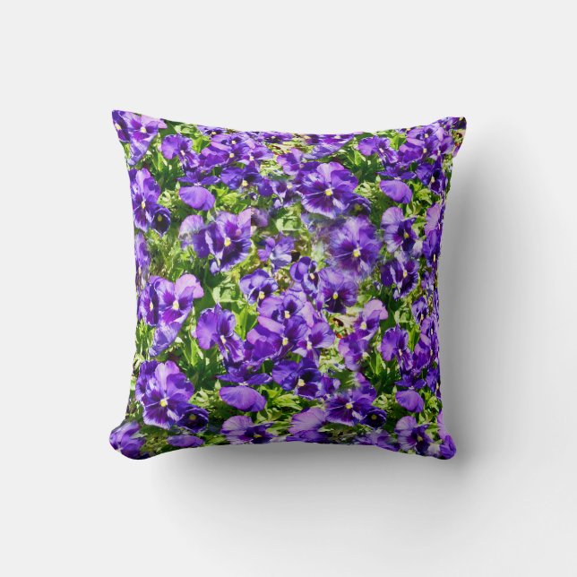 Coussin Mer de sérénité : Le beau terrain de purple violet (Recto)