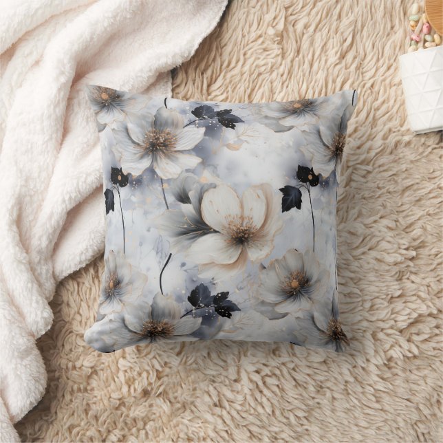 Coussin Midnight Bloom Floral – Élégant  (Couverture)