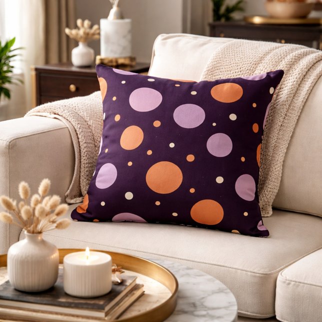 Coussin Midnight Plum Polka Dot  (Créateur téléchargé)