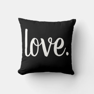 Coussin mignon AMOUR. typographie  