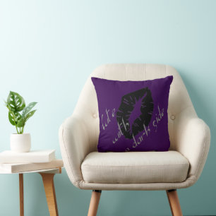 Coussin Mignon avec une Saint-Valentin gothique côté sombr