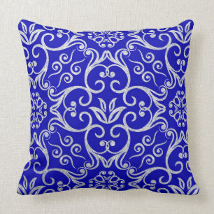 Coussin mignon de décor de motif de bleu royal