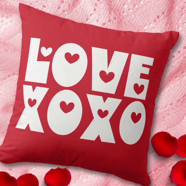Coussin Mignon Moderne Gras Rouge Saint Valentin Amour XOX (Créateur téléchargé)