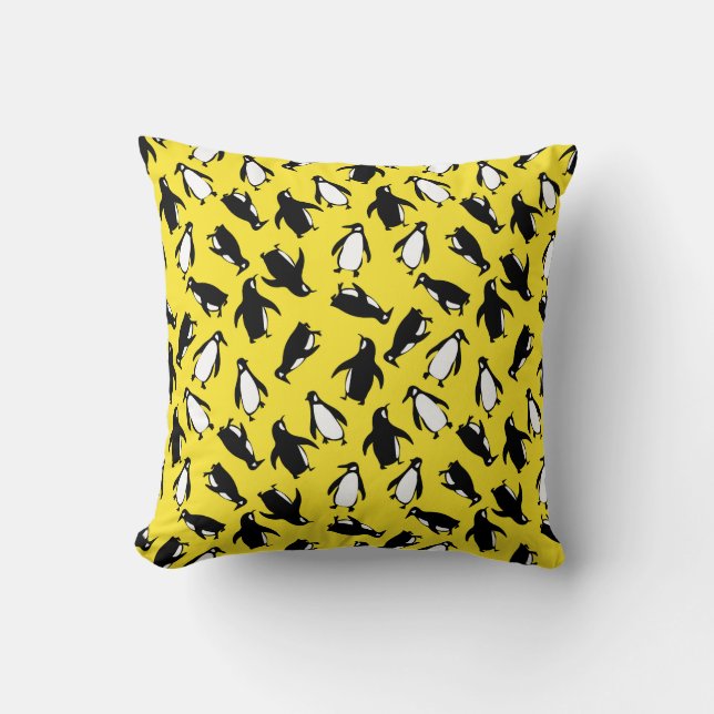 Coussin Mignon motif de manchot noir blanc sur fond jaune (Recto)