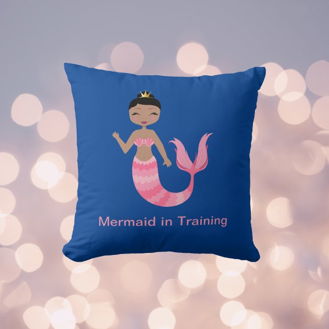 Coussin Mignonne sirène rose en formation sur le bleu (Créateur téléchargé)