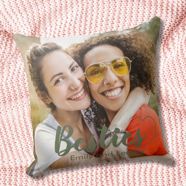 Coussin Mignons Besties Sage Vert Coeur et noms (Créateur téléchargé)