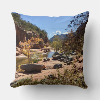 Coussin Mise à la terre dans la sérénité de Sedona, nature