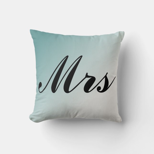 Coussin Mme Beautiful Blue and White Gradient M. et Mme. (Recto)