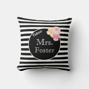 Coussin Mme Nom de Famille Personnalisé avec Rayures Noir
