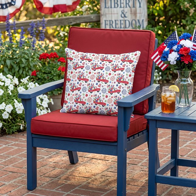 Coussin modèle de camion patriotique et de feux d'artifice (Créateur téléchargé)