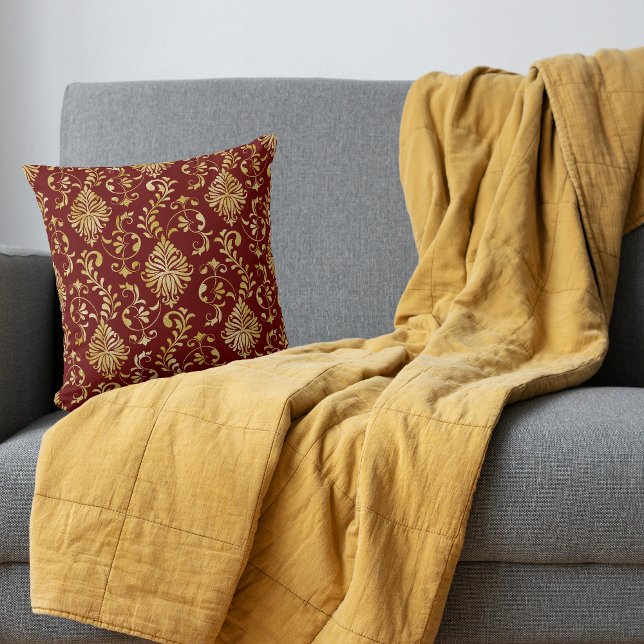 Coussin Modèle de Damas de torse d'or sur le rouge de marr (Créateur téléchargé)