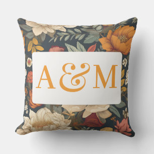 Coussin Modèle floral Boho vintage avec double monogramme