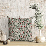 Coussin Modèle floral classique de Noël<br><div class="desc">Ce bel oreiller de jonc de vacances présente un motif à la main, floral et verdoyant, dans des couleurs classiques et traditionnelles de Noël, vert foncé, rouge bordeaux, et ivoire sur un arrière - plan de couleur sur mesure (montré dans le beige de sable clair). Décor élégant qui s'adapte à...</div>