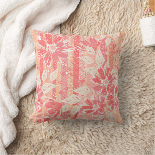 Coussin Modèle floral dans les teintes pêche à la mode