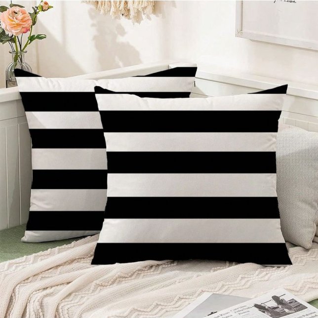 Coussin Modern Outdoor Decor Black & White Classic Striped (Modern Outdoor Decor Black & White Classic Striped Outdoor Pillow)