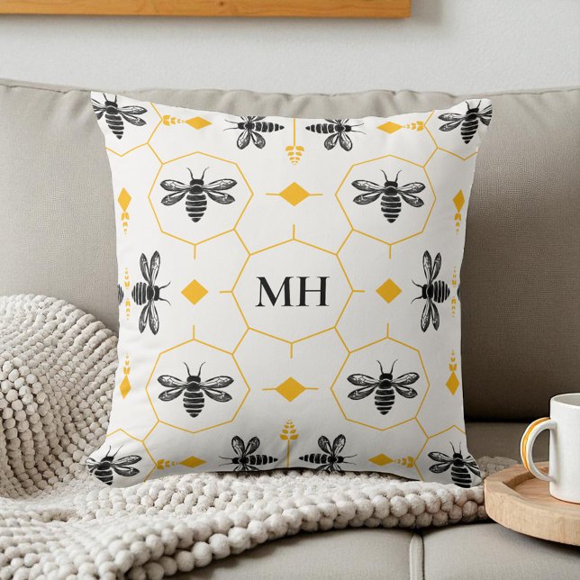 Coussin Moderne Monogramme Élégant Jaune Motif Abeille Noi (Modern Yellow Bee Pattern Black Elegant Monogram Throw Pillow)