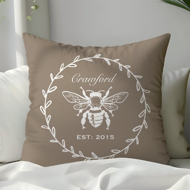 Coussin Moka abeille laurier nid d'abeille monogramme (Créateur téléchargé)
